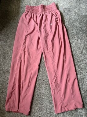 Nike Women’s Rose Pink Elastic Waist Joggers